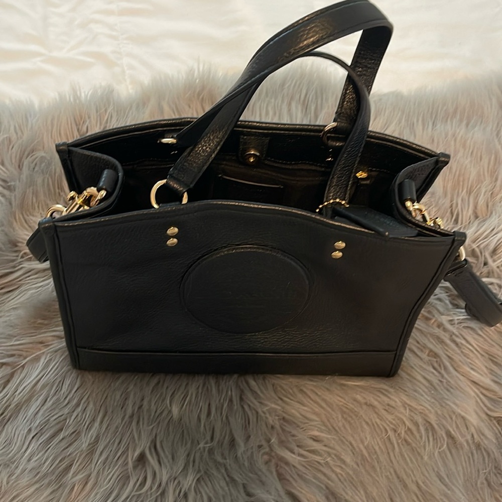 Coach Dempsey carry all tote still in great condition.